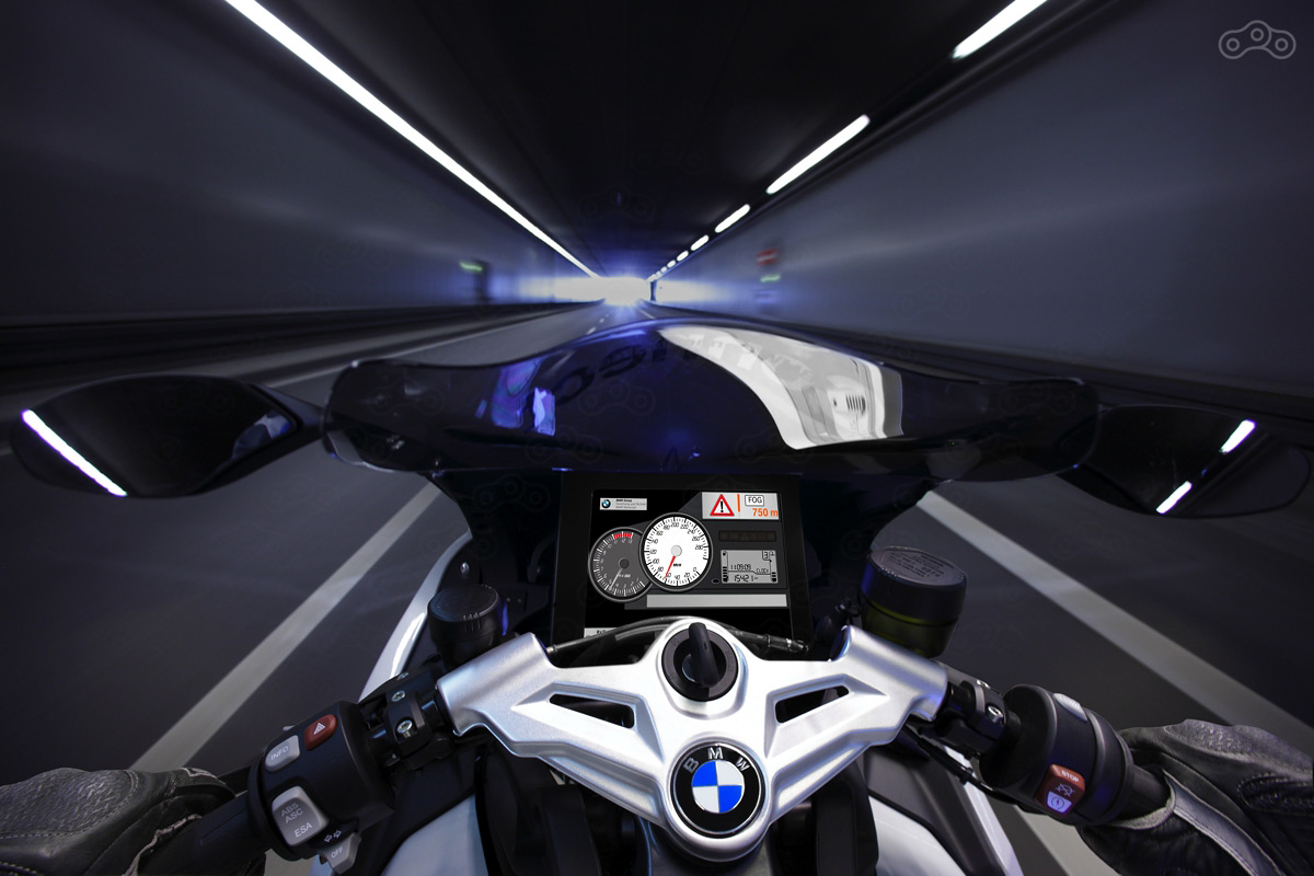 BMW Intelligent Emergency – новая система безопасности для мотоциклистов