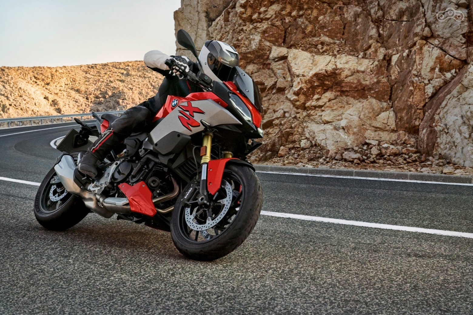 А ещё он бывает золотым, как 1250RS