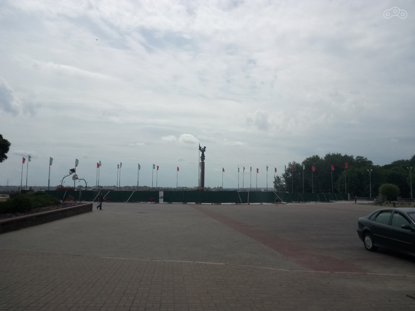 Площадь Славы, она же Советская. Установлены обелиски в память борцам за советскую власть