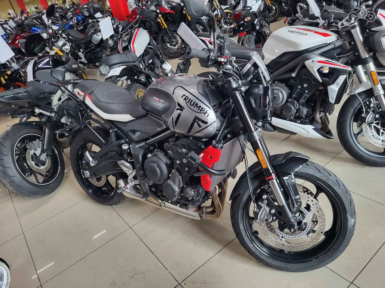 Triumph Trident 660 (2022 г.) с пробегом 10.091 км за 997.000руб