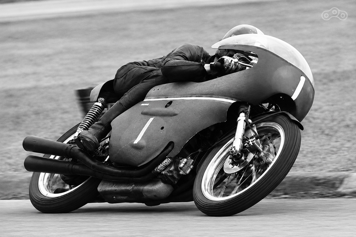 В 1965 году Benelli 250 GP под управлением Тарквинио Провини станет первым в истории Гран-при мотоциклом с дисковыми тормозами.