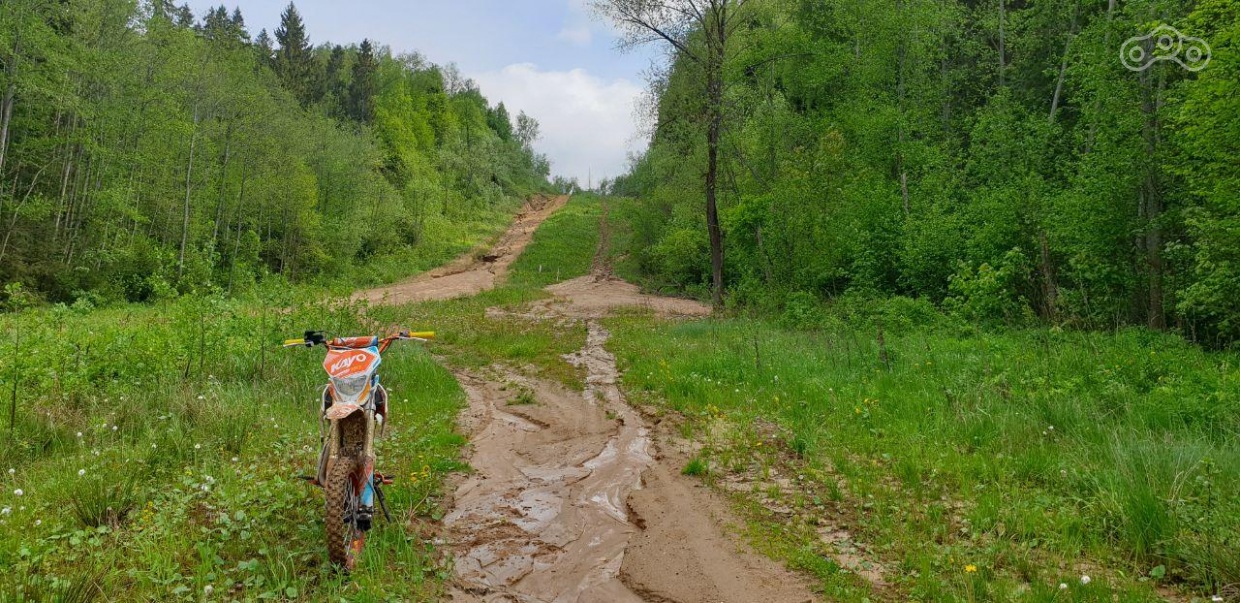 Она же снизу. Взбираться по мокрому песку - так себе удовольствие, как и спускаться по сухому.