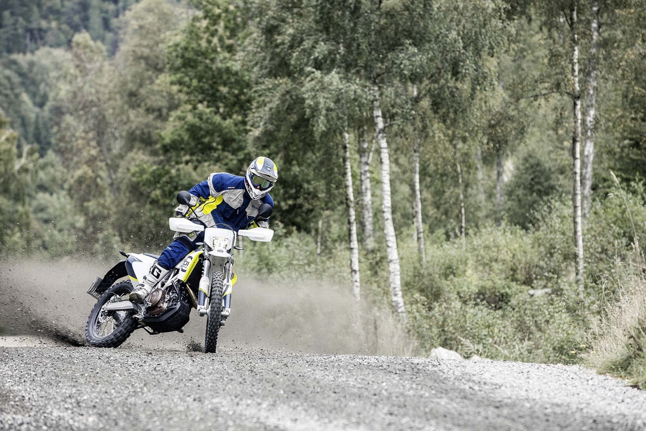 Мотоцикл Husqvarna 701 Supermoto