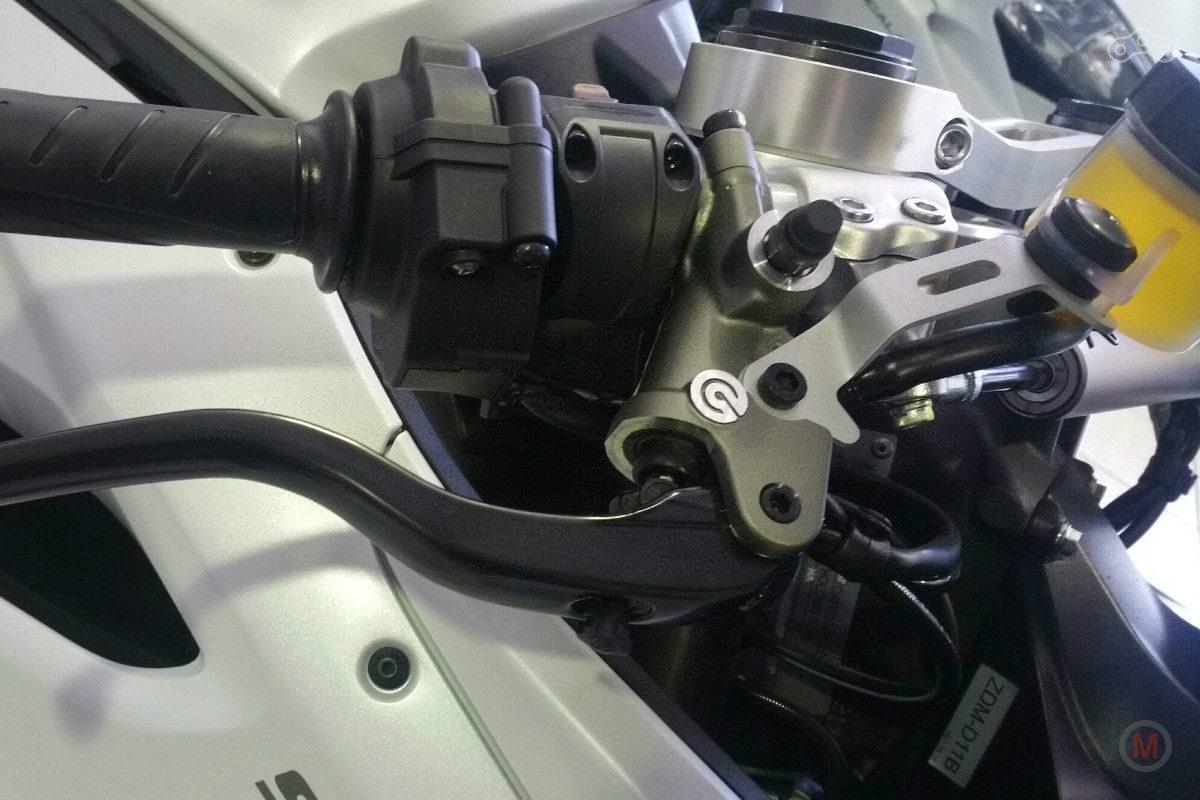 Главный тормозной цилиндр Brembo PR16