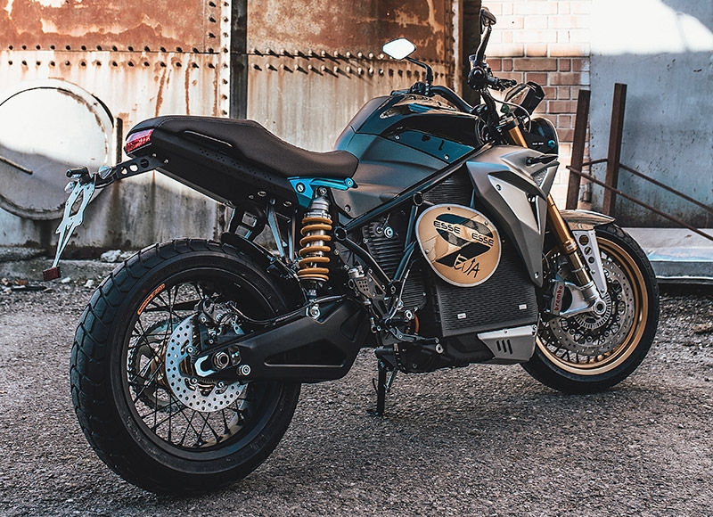Energica Esseesse 9 - "электричка" с ретро уклоном