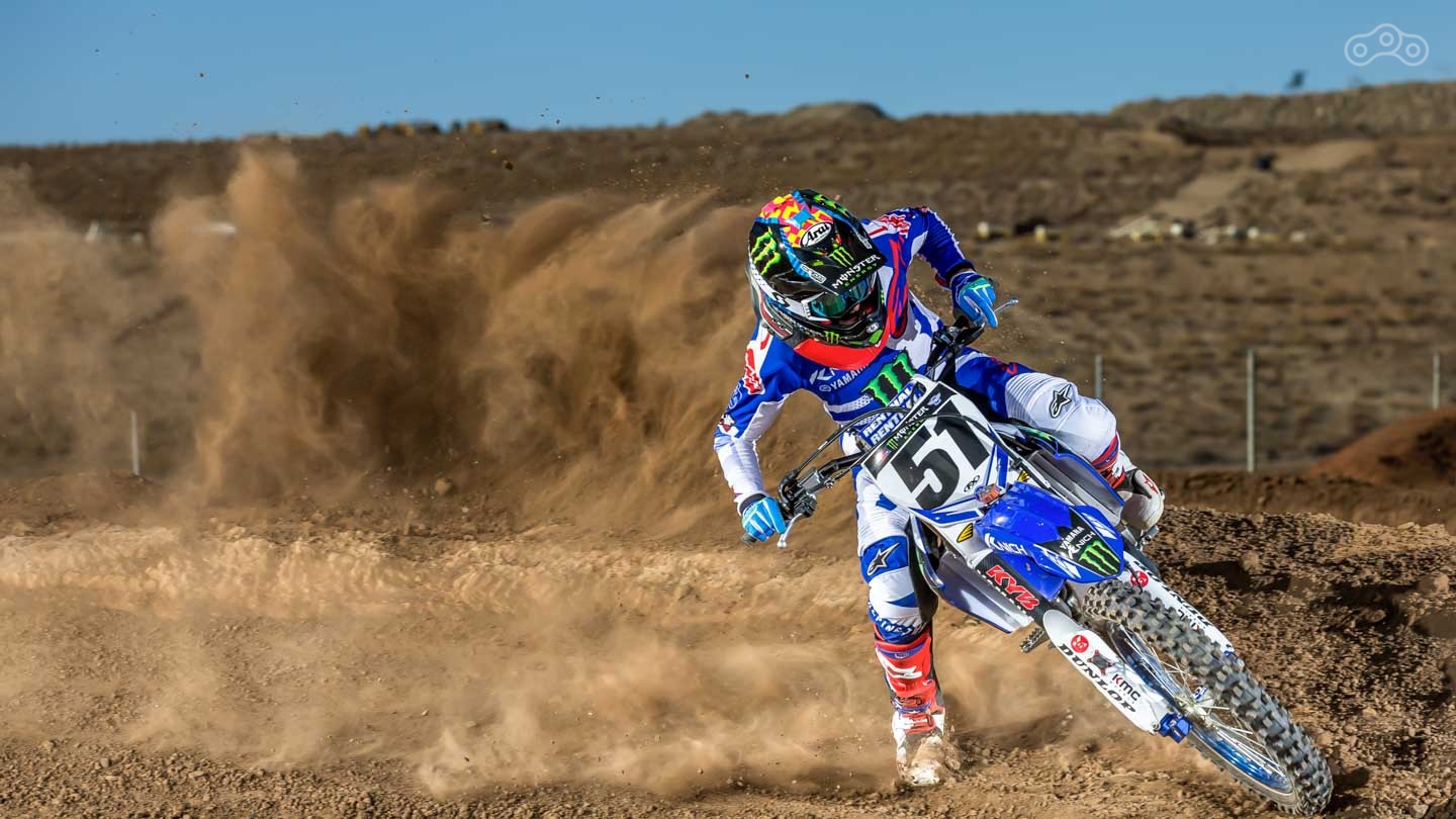 В отличие от Dainese, Alpinestars использует технологию Tech-Air не только на дороге, но и на бездорожье