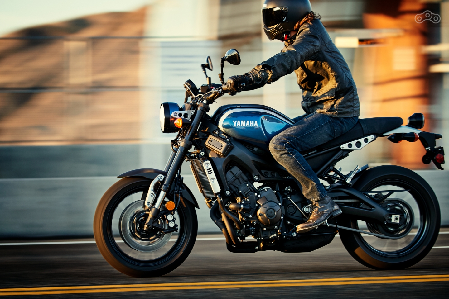 Yamaha XSR900