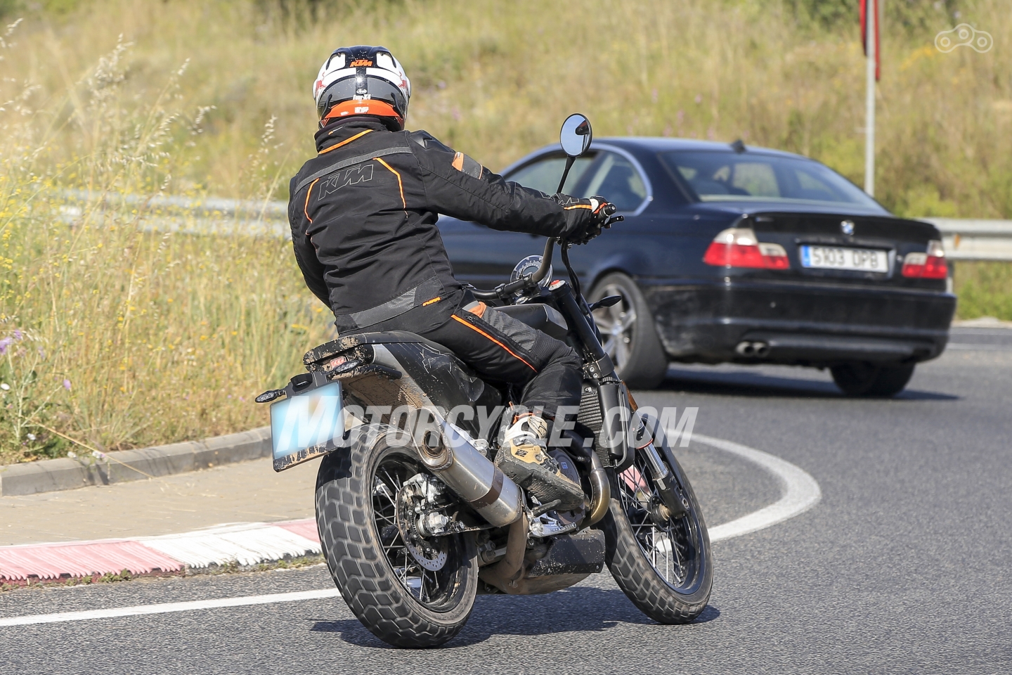 Husqvarna Svartpilen 701