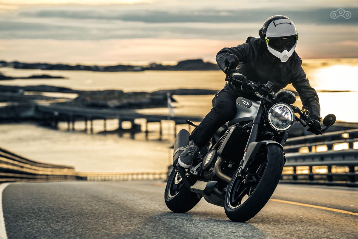 Husqvarna Vitpilen 701 - кафе-рейсер на современный лад
