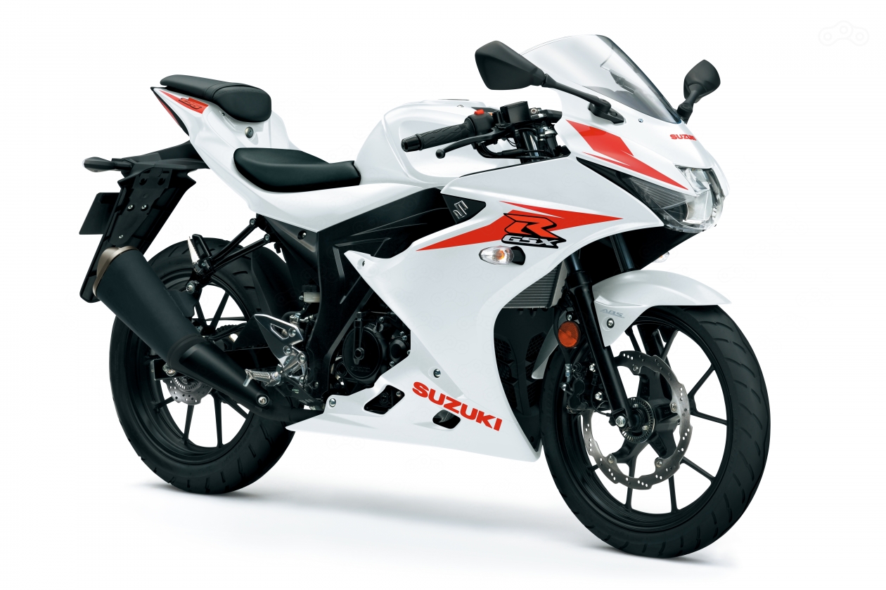 Мотоцикл Suzuki GSX-R125 в цветовой схеме Brilliant White